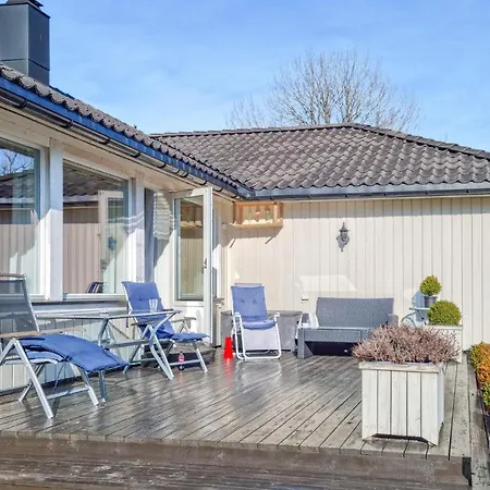 Lovely In Saltrod With Wifi Semesterbostad *