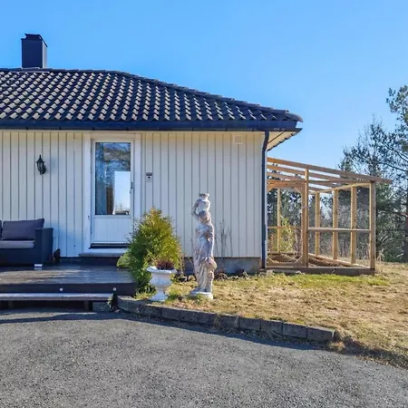 Holiday home Lovely In Saltrod With Wifi Salterod
